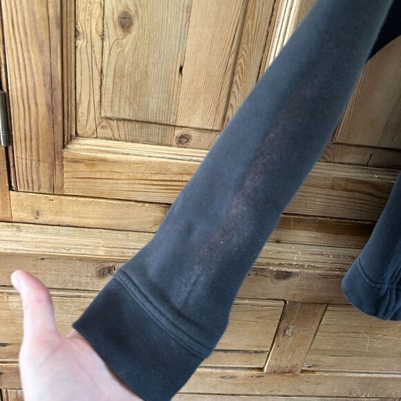 Lululemon 6‎ (?) Black Full Zip Sweater Sweatershirt Pockets - Slight Flaws - Picture 11 of 12